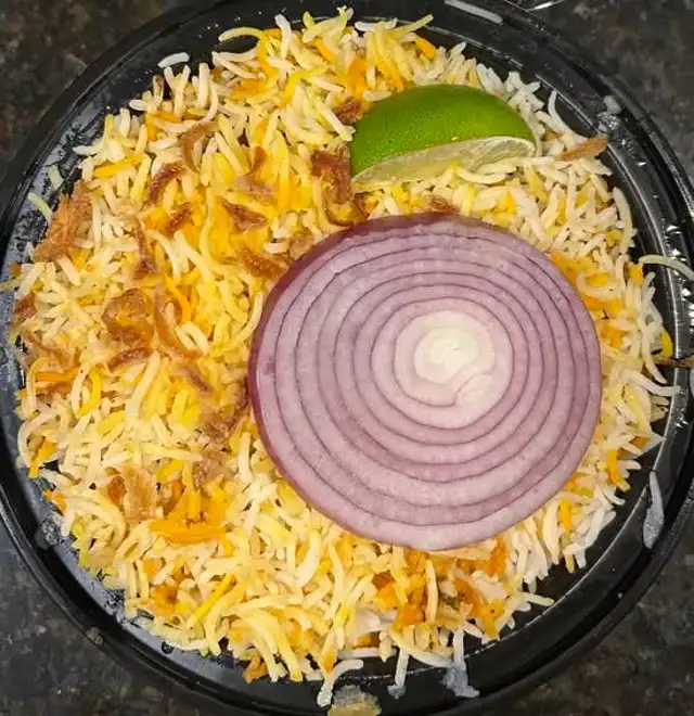 Ulavacharu Chicken Dum Biryani.