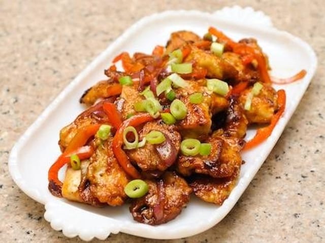 Bucket Chilli Chicken.
